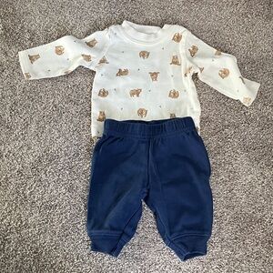 Adorable Animal Print Newborn Matching Set